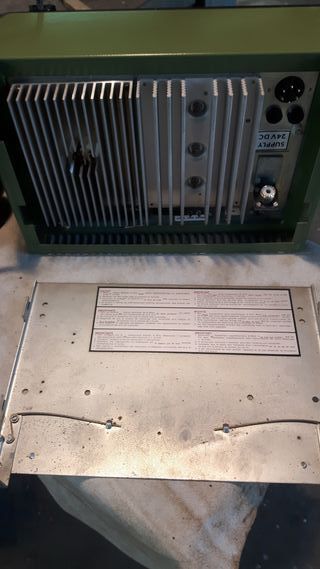 Radioteléfono VHF SAILOR RT144C