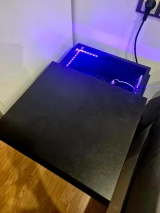 Mesita de noche con luz LED