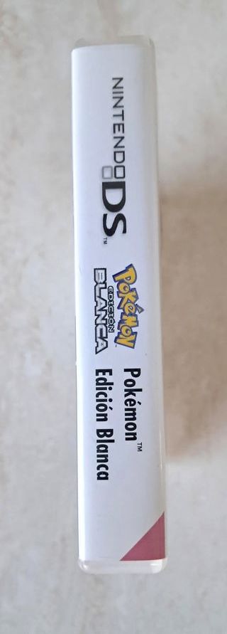 Caja Nintendo DS Pokémon Edición Blanca