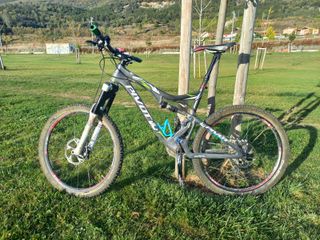 Bicicleta Pivot Mach 5.1