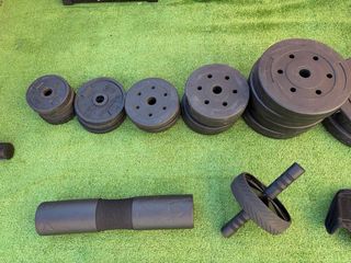 Gym. Set de pesas. Fitness. Musculación