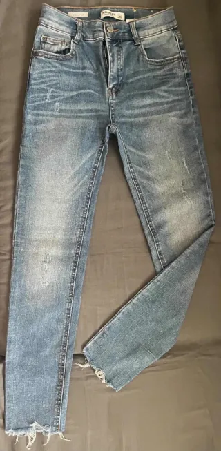 Lote 3 Pantalones Vaqueros Bershka, Stradivarius,