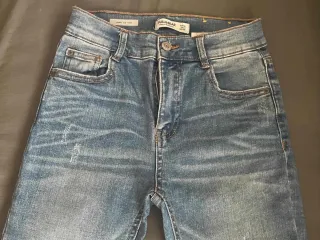 Lote 3 Pantalones Vaqueros Bershka, Stradivarius,