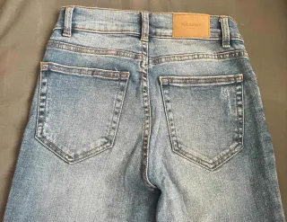 Lote 3 Pantalones Vaqueros Bershka, Stradivarius,