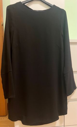 Vestito nero manica lunga