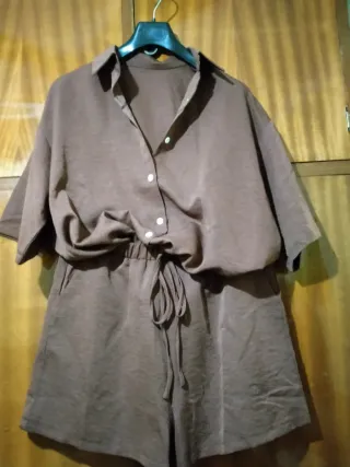 Conjunto marrón de mujer sin estrenar