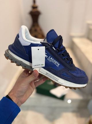 Zapatillas de marcas , chandal de futbol,Nike ....