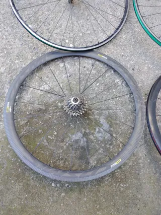 Ruedas de Bicicleta y Cuadro