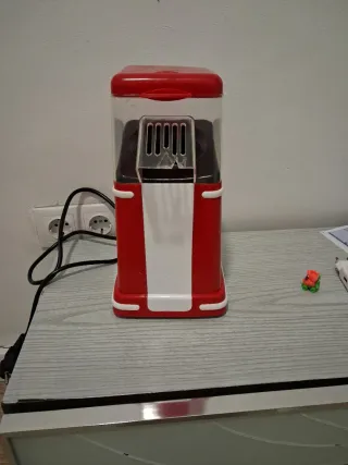 Máquina de palomitas roja