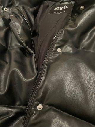 Abrigo acolchado negro