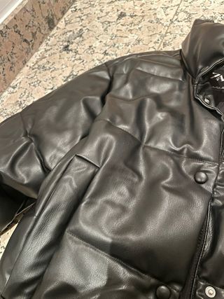 Abrigo acolchado negro