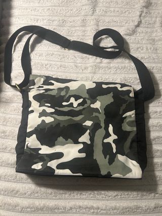 Bandolera estilo camuflaje