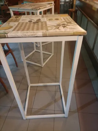 Mesa alta madera y metal