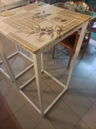 Mesa alta madera y metal