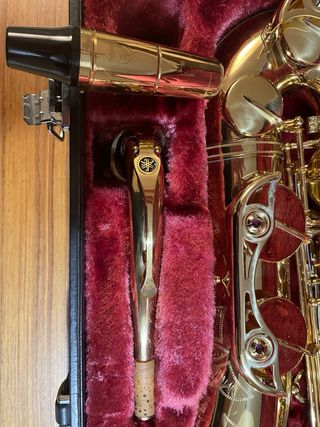 Saxofón Tenor Yamaha YTS 62 Dorado. Saxo, música