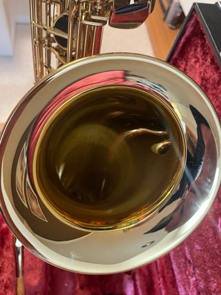 Saxofón Tenor Yamaha YTS 62 Dorado. Saxo, música