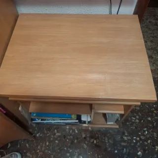 Mesa auxiliar madera