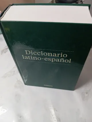 Diccionario latino-español (Spanish Edition)