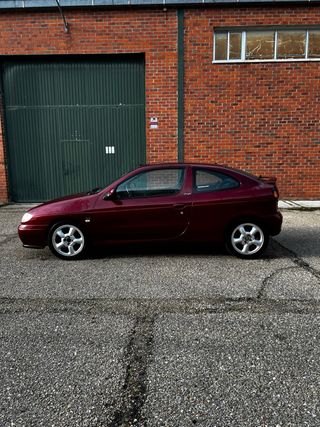 Renault Megane coupe williams 1996