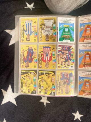 Colección Adrenalyn 2023-2024 casi completa