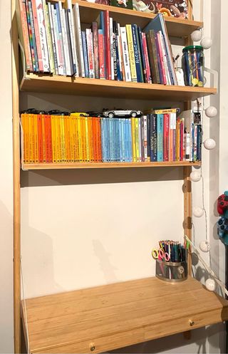 Scrivania compatta a parete in legno di bambù