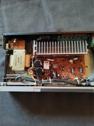 Amplificador Akai AM-U3 Plata