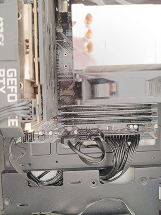 Intel i7 8700 + Placa B360M DS3H + Cooler + Caja