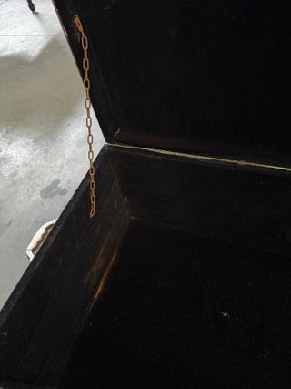 Baúl antiguo original con incruistaciones