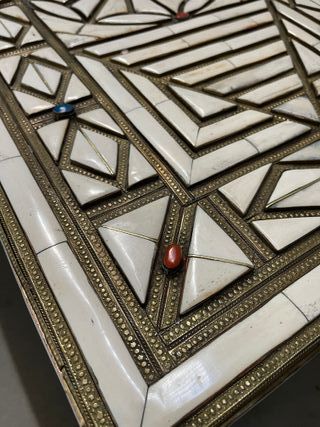 Baúl antiguo original con incruistaciones