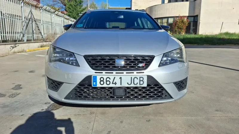 SEAT León 2.0 TSI S&S Cupra 2015, foto 6