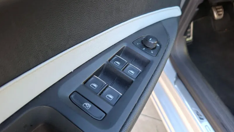 SEAT León 2.0 TSI S&S Cupra 2015, foto 20