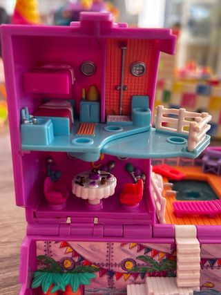 Vintage Polly Pocket Surf 'N Swim Island 1996