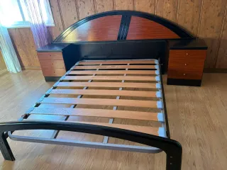 Armario y cama de matrimonio