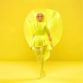 Barbie Chromatic Couture Amarela
