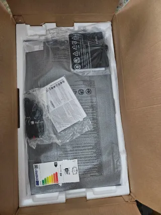 Samsung Smart Monitor M7 32. Sin usar