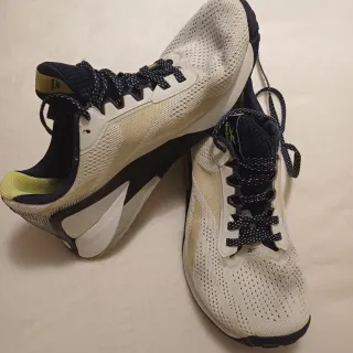 Zapatillas Reebok Nano XI Blancas y Amarillas.