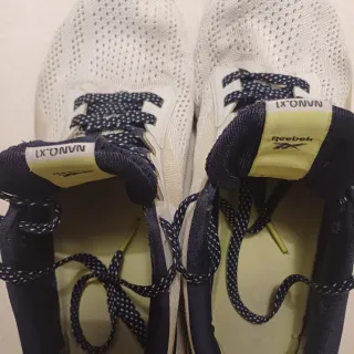 Zapatillas Reebok Nano XI Blancas y Amarillas.