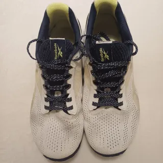 Zapatillas Reebok Nano XI Blancas y Amarillas.