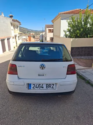 Volkswagen Golf 2002