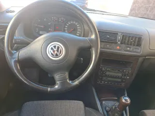 Volkswagen Golf 2002