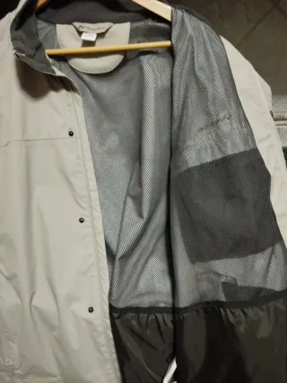 Chaqueta Quechua Beige