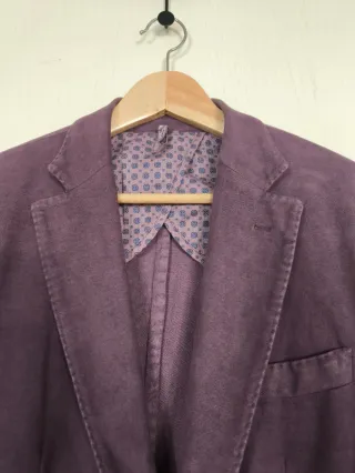 Americana Domenico Tagliente tacto piel morada