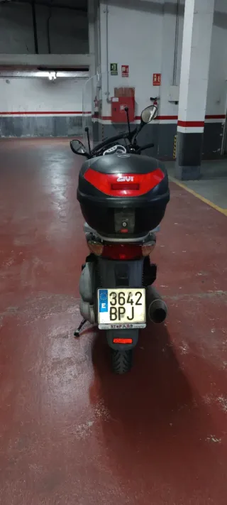 Honda SH 150 averiada