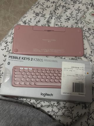 Teclado Logitech Pebble Keys 2 K380S Rosa
