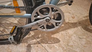 Bicicleta 28 plateada