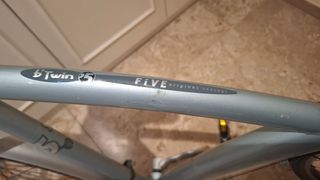 Bicicleta 28 plateada