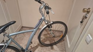 Bicicleta 28 plateada