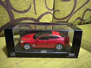 Miniatura Kia Stinger 1:38