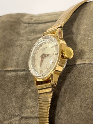 RELOJ UNIVERSAL GENEVE MUJER