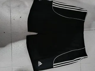 Pantalón corto deportivo Adidas hombre negro